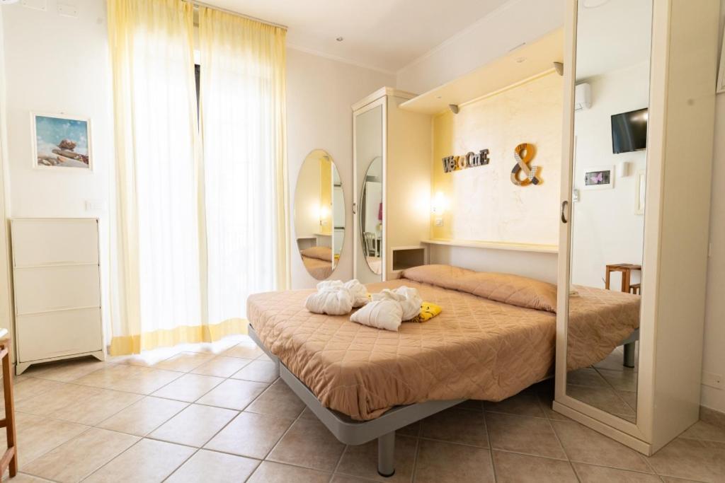 Hotel Byron Milano Marittima Exteriör bild