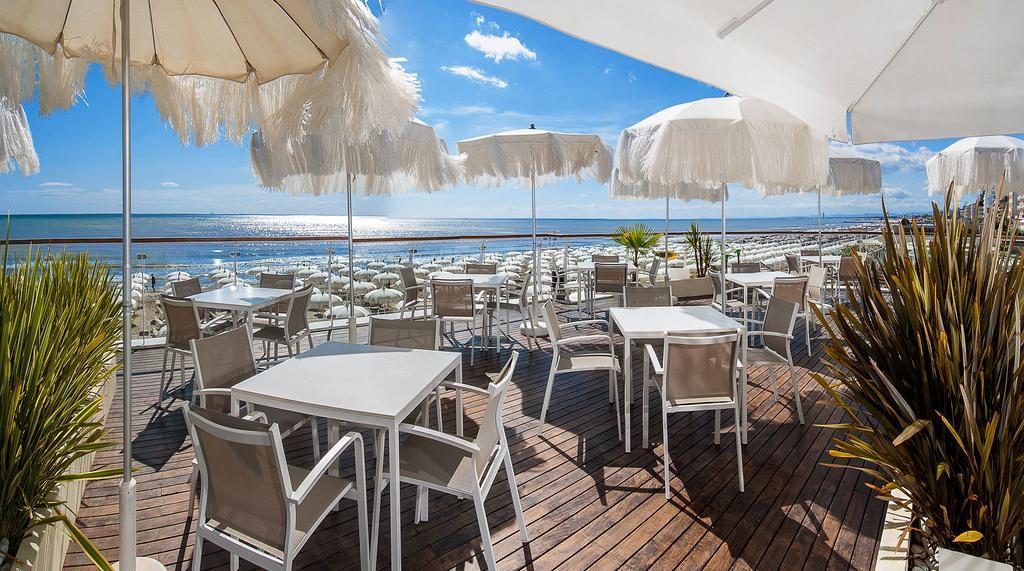 Hotel Byron Milano Marittima Exteriör bild