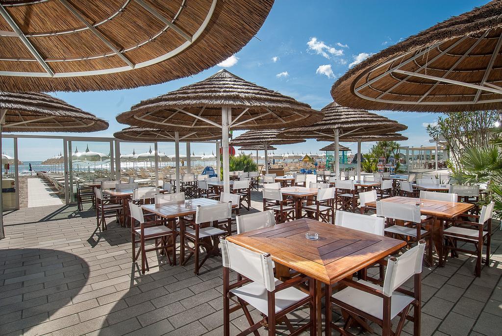 Hotel Byron Milano Marittima Exteriör bild