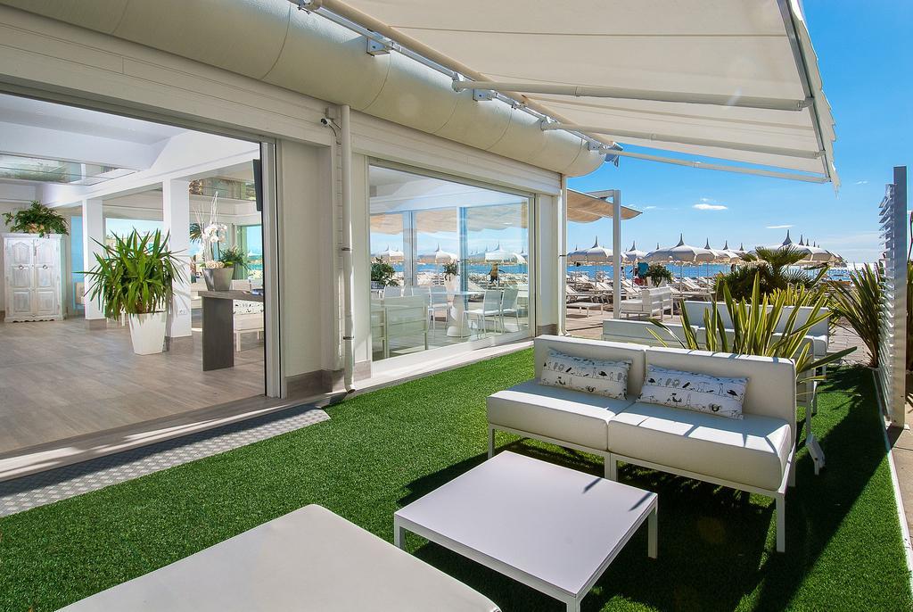 Hotel Byron Milano Marittima Exteriör bild