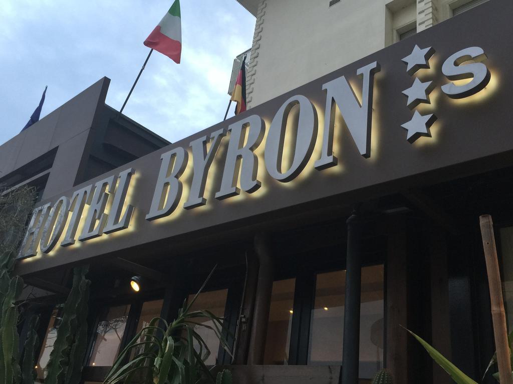 Hotel Byron Milano Marittima Exteriör bild