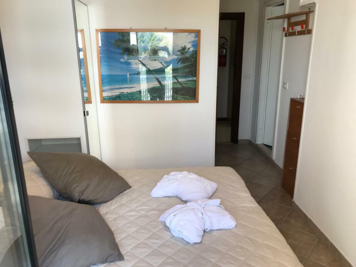 Hotel Byron Milano Marittima Exteriör bild