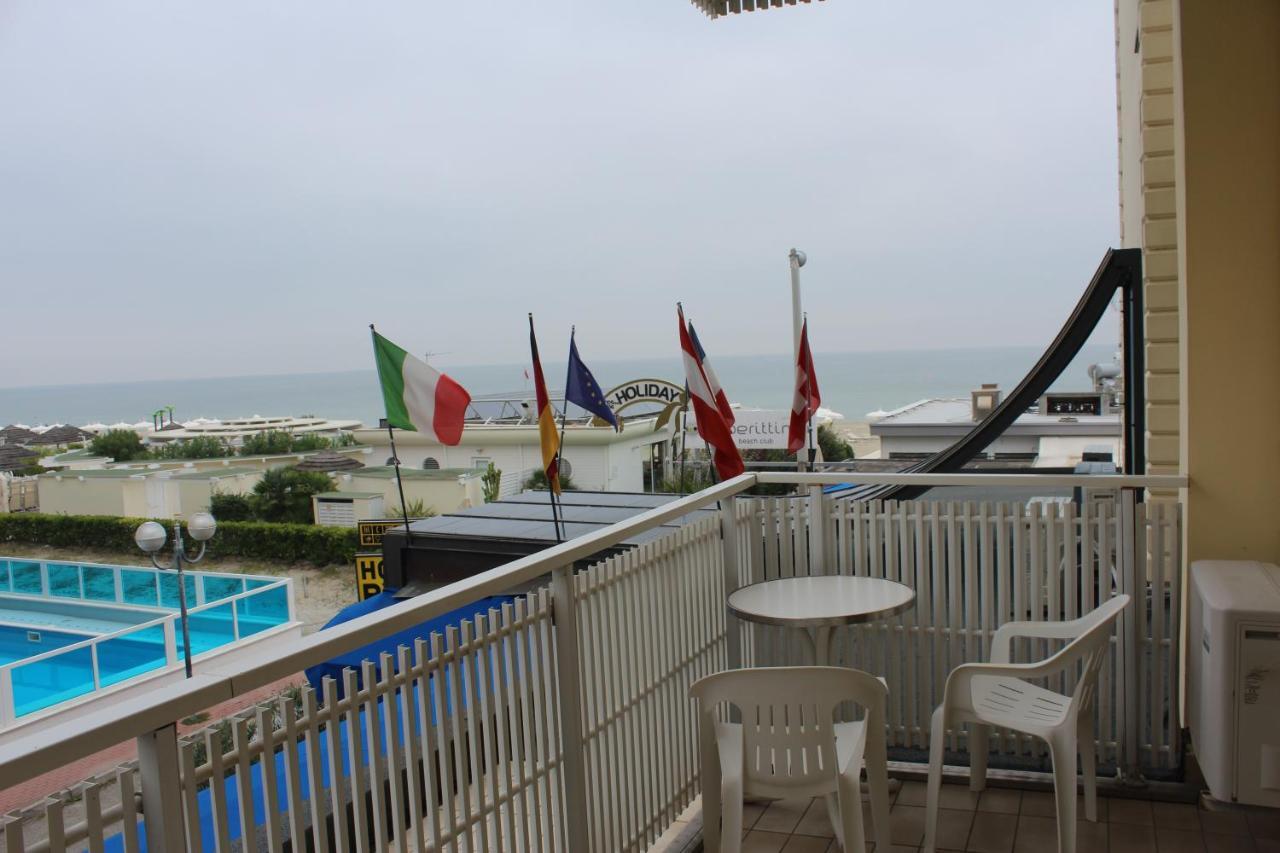 Hotel Byron Milano Marittima Exteriör bild